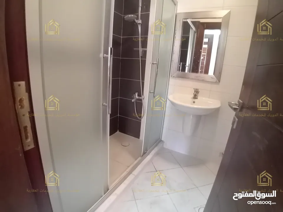 شقة مميزة - دير غبار - 2نوم 1ماستر - بإطلالــــه مميزة - قرب الخدمات العامة