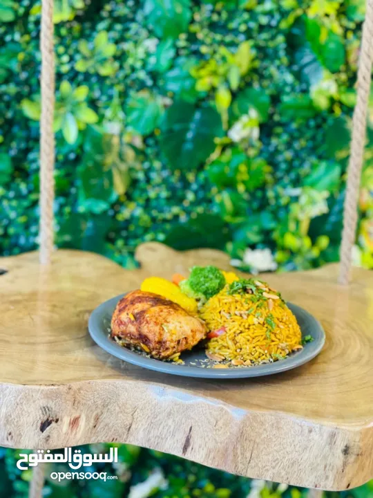 مطعم وكافي للبيع بيرزيت بجانب الجامعة