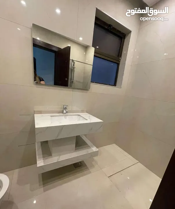 شقة لم تسكن - فاخرة - دير غبار - 4نوم - 255م - بلكونتين بإطلالــــه مميزة - قرب الخدمات العامة