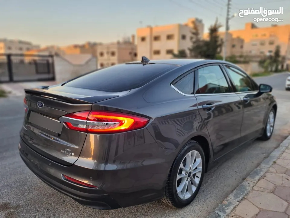 FORD  FUSION SE 2019