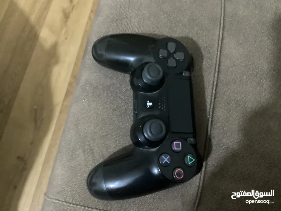 ايد بلايستيشن 4 PS4 اصلي ممتازة للبيع