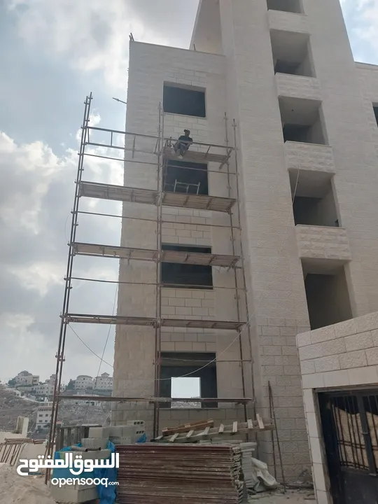 ابو عميد للمقاولاتتكحيل حجر وتلبيس حجر وقصارة داخلي وخارجي وقصارة عتيكوت وعمل شلالات عزل اسطح وجدران