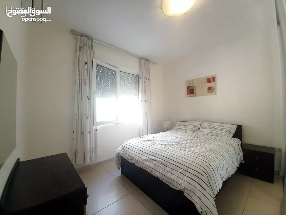 شقة مفروشة للإيجار في عبدون  ( Property 33240 )