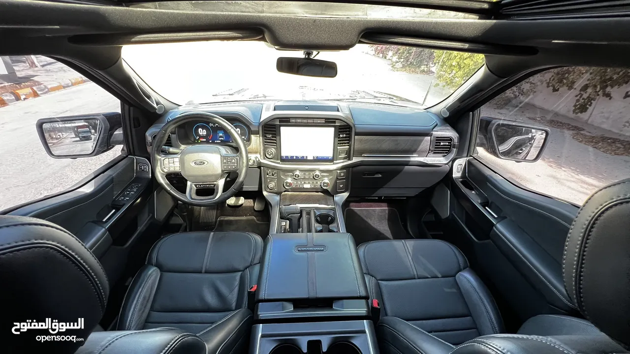 2022 FORD F-150 Platinum Hybrid Black-Edition