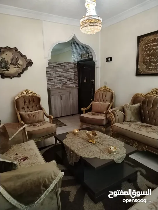 شقة للبيع طابق اول