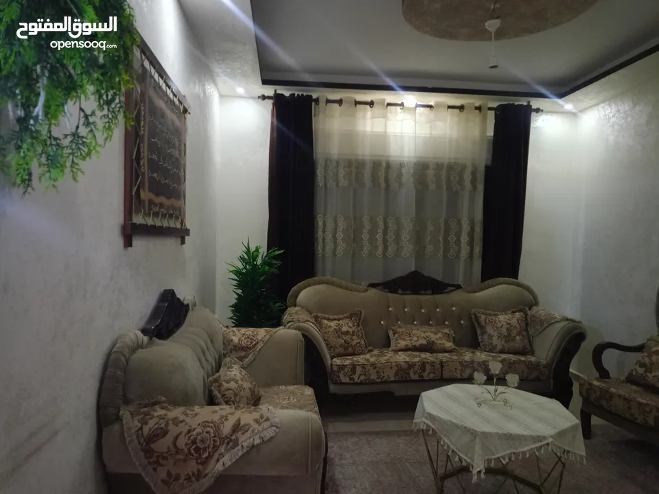 راقي جدا بحاله ممتازه