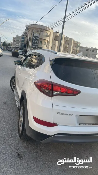 جيب توسان 2018 أبيض  متور 2000 فحص نخب  ديزل  اوتوماتيك
