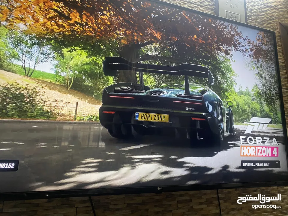 للبيع Xbox One بحالة ممتازة
