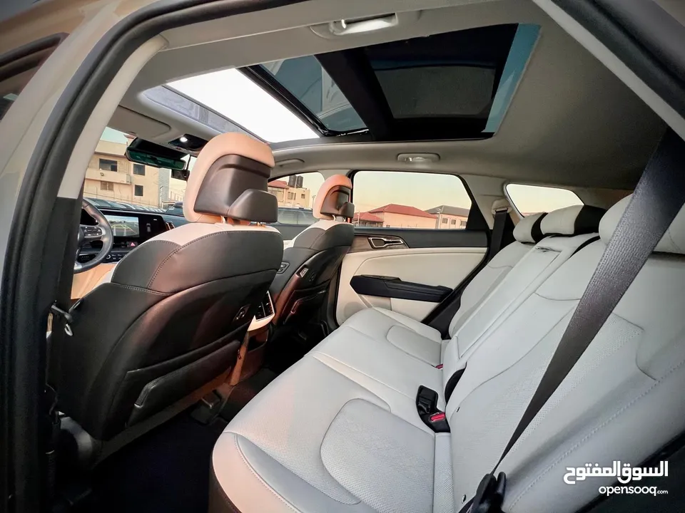كايا سبورتاج /2022 فل الفل فتحة سقف  2x4 ///240Hp بنزين + كهرباء  ( Haybrid) 1600cc