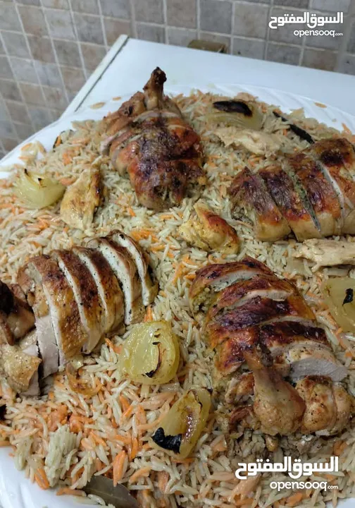 شيف طباخ شرقي وغربي وسلطات ابحث عن عمل خبره في الاكل العربي والسلطات خبره في الفندق وشركه