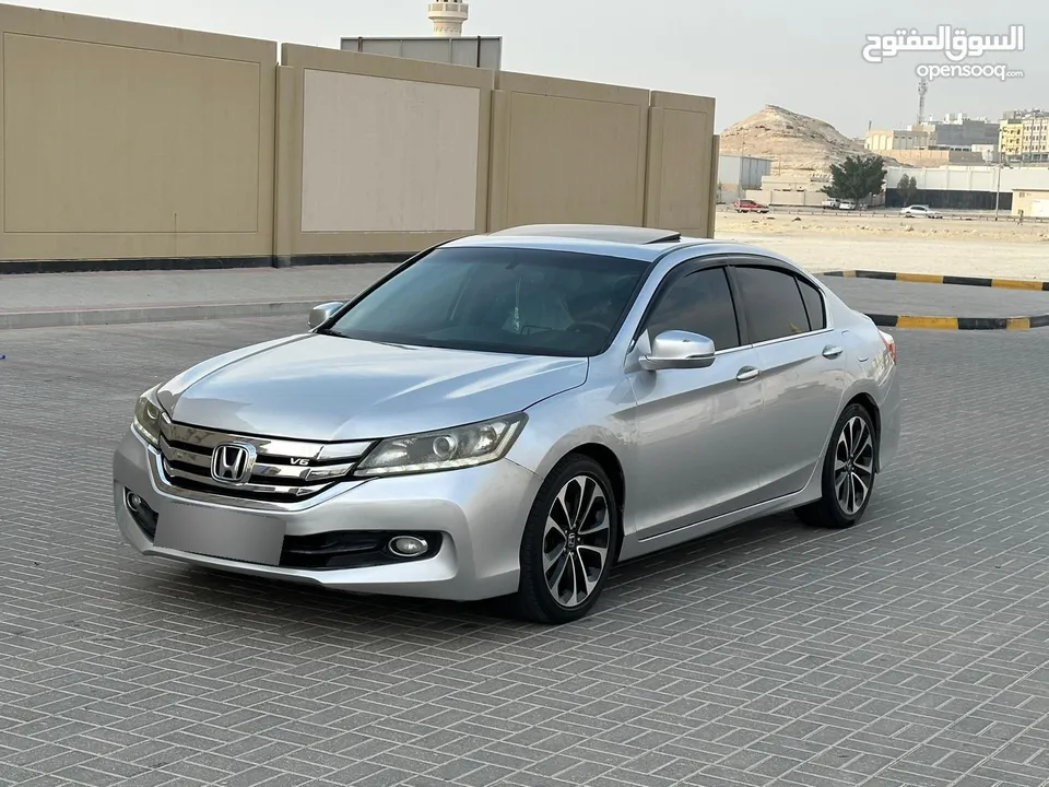 HONDA ACCORD 2016 FULL OPTION URGENT SALE