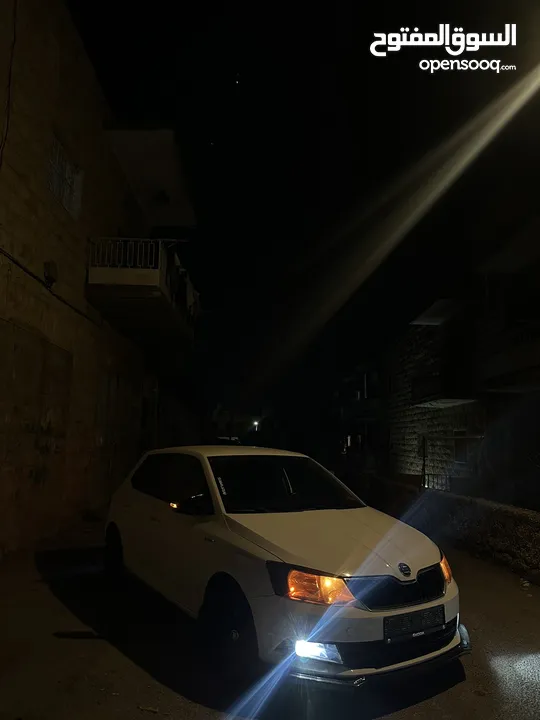 للبيع بدفعه 20 وشكات داخل بيت لحم او البدل سكودا فابيا 2015 بويه شركه