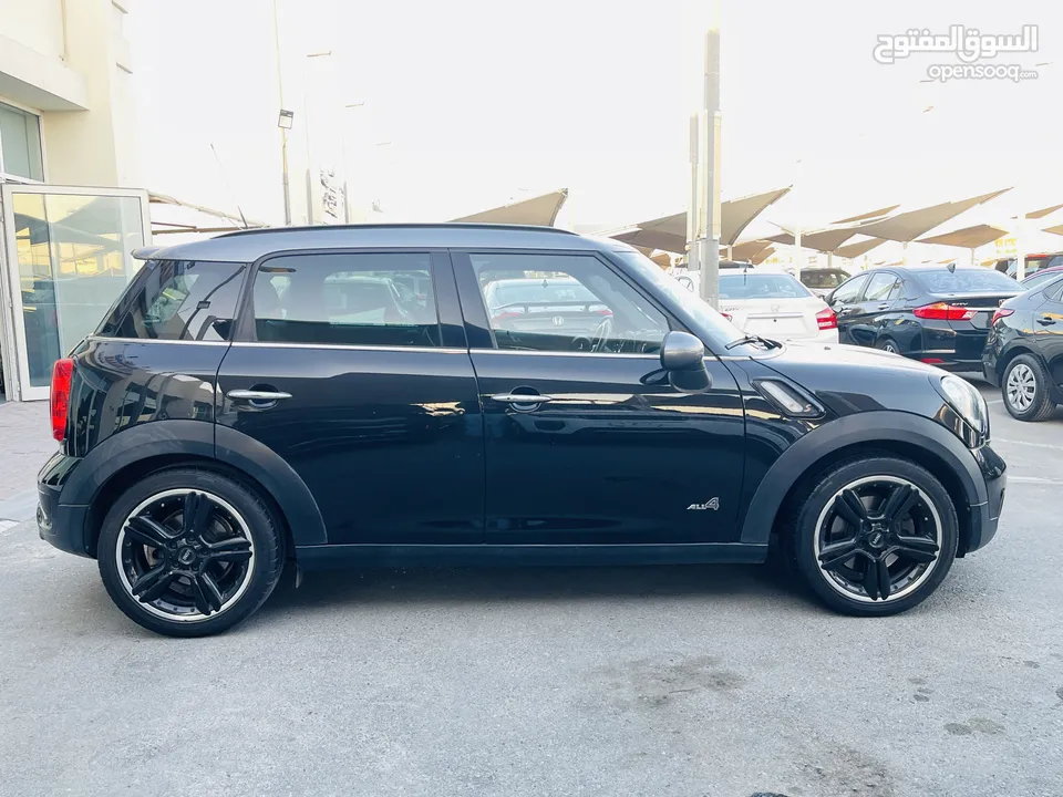 Mini Countryman S / GCC / Original Paint / In perfect condition / 1 Year Warranty / Accident-free