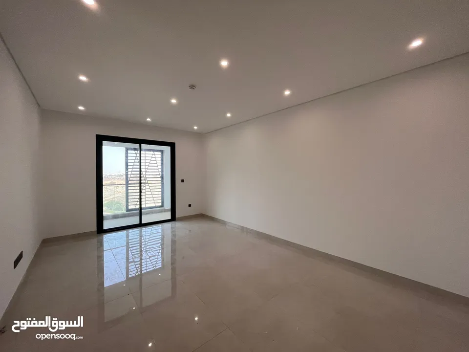 2 BR Apartment In Al Mouj With Sea View