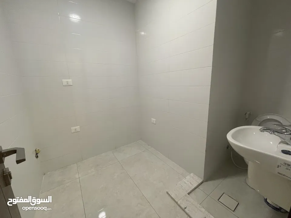 شقة للايجار في دير غبار ( Property 40162 )-175046730