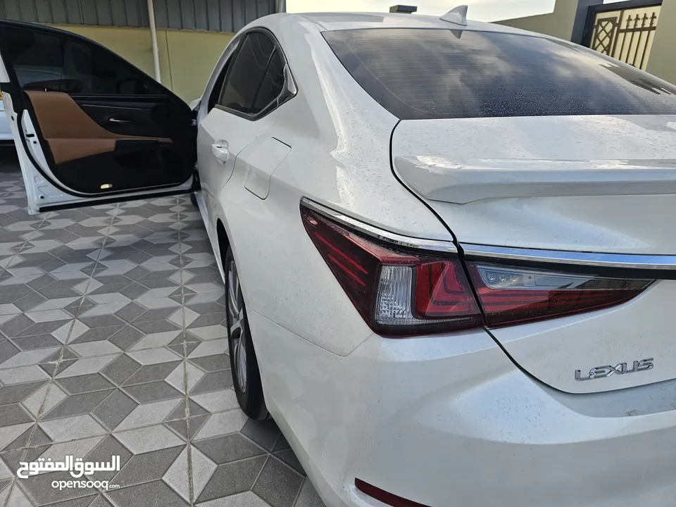 لكزس ES350 وارد موديل 2019