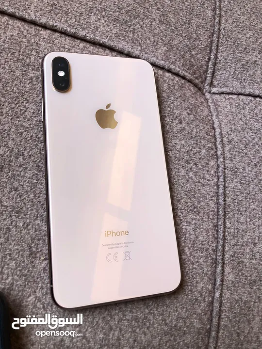 XS MAX 256 جيجا بحالة الوكالة