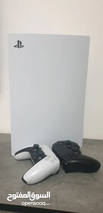 متسعمل بحالة ممتازة PlayStation 5