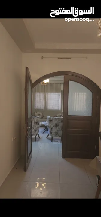 شقة طابق اول