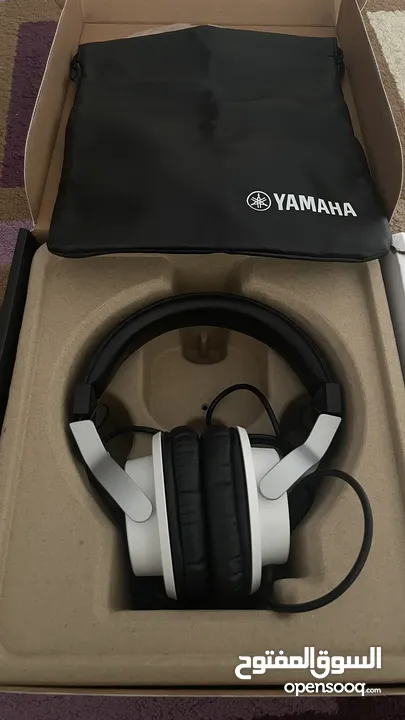 Yamaha headphones