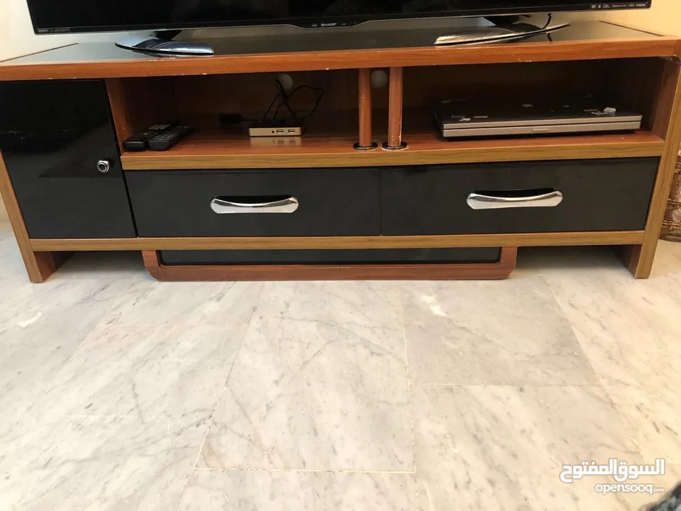 كنب كورنر للبيع مع متفرقات