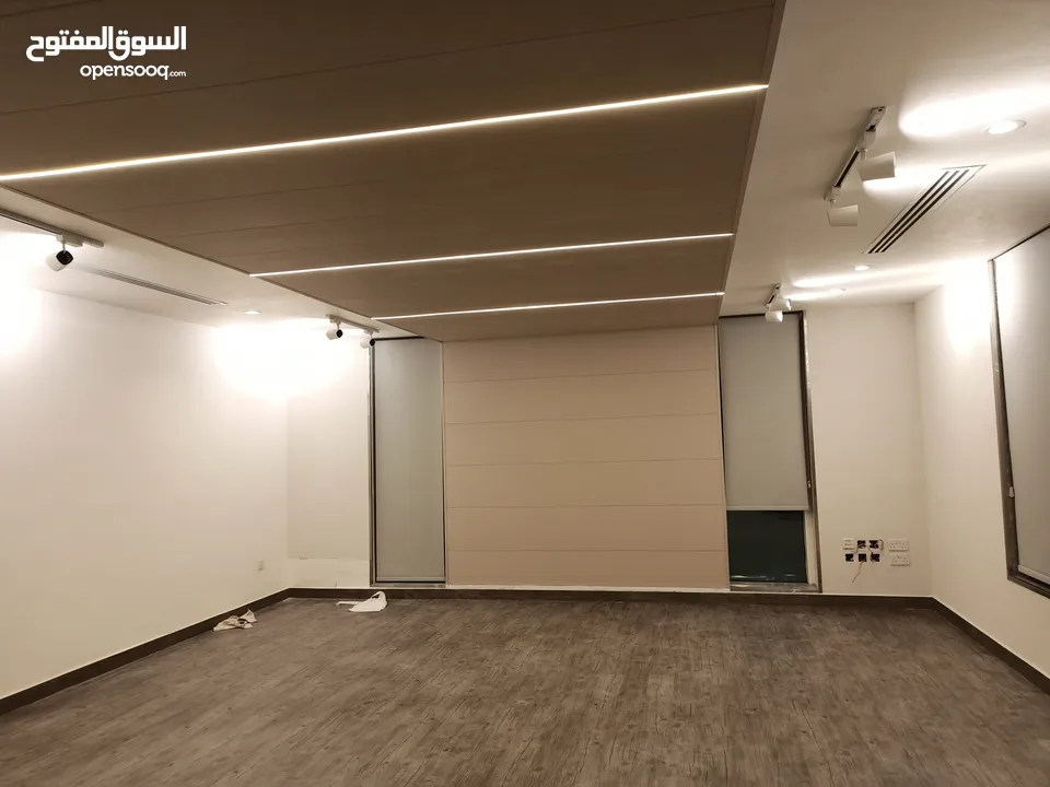 ارضيات باركيه رولات شرحات pvc مواصفات اوروبي سهل تركيب الوان متعددده تنفيذ  خلال ساعات