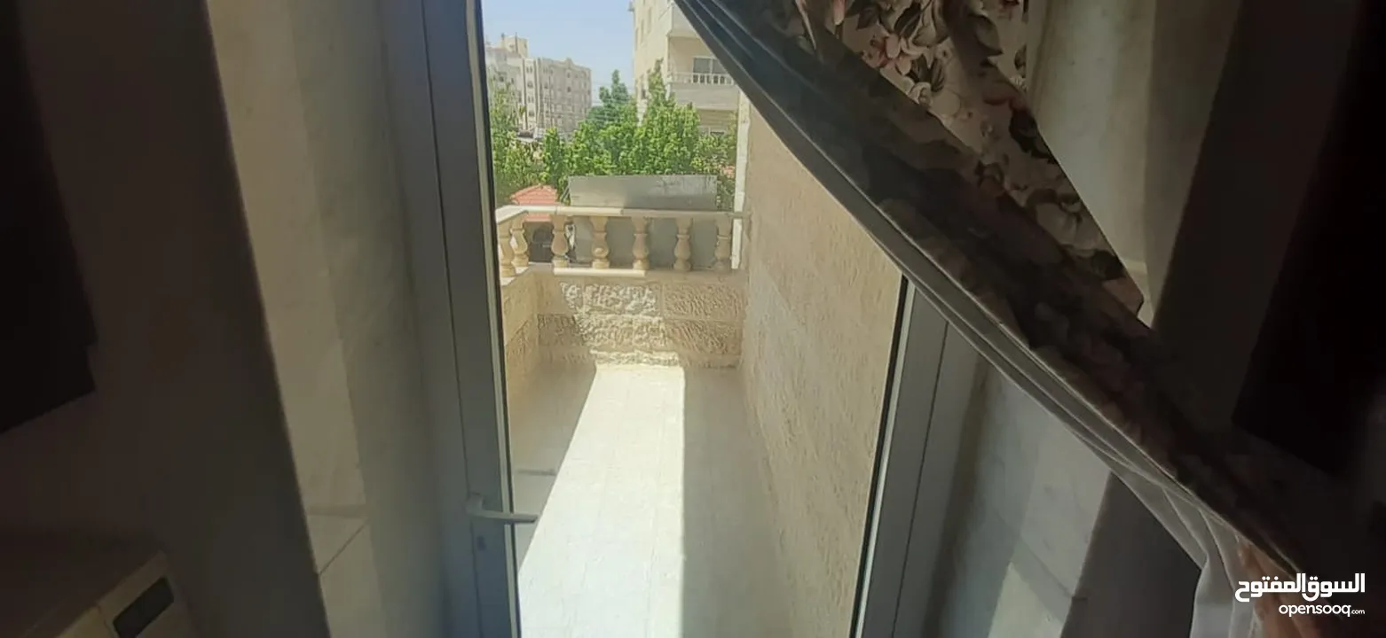 شقة مفروشة الرابية 3 نوم 4 حمام غسيل برندة طابق اول