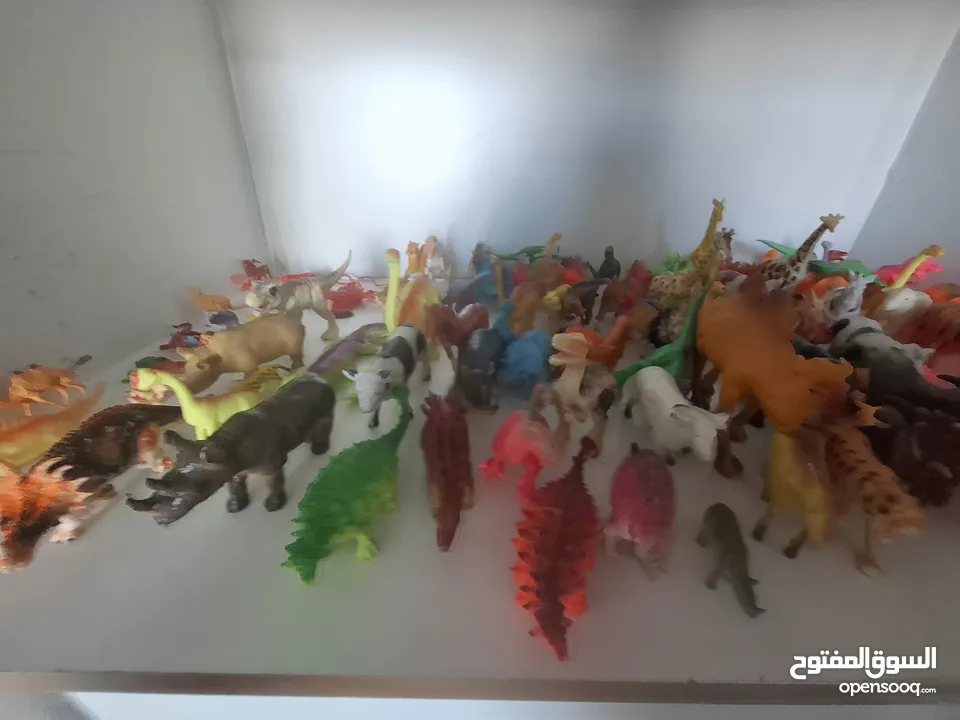 new action figures  dino toys animals like cows lion and tigers dino different types