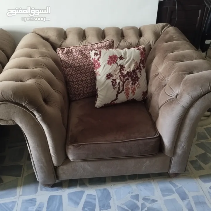 طقم كنب تفصيل 7 مقاعد