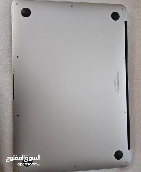 Macbook Air ( 13 inch - 2017)