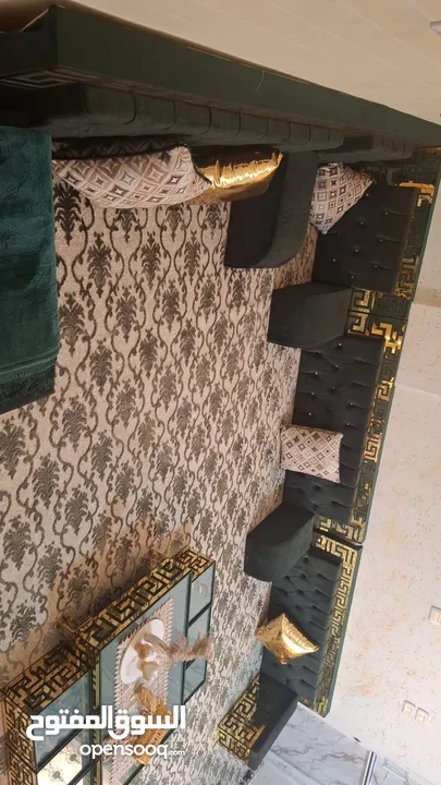 جلسه جلوس فخمه