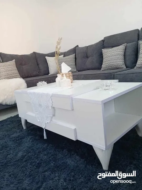 طاولات وسط مع سيرفس