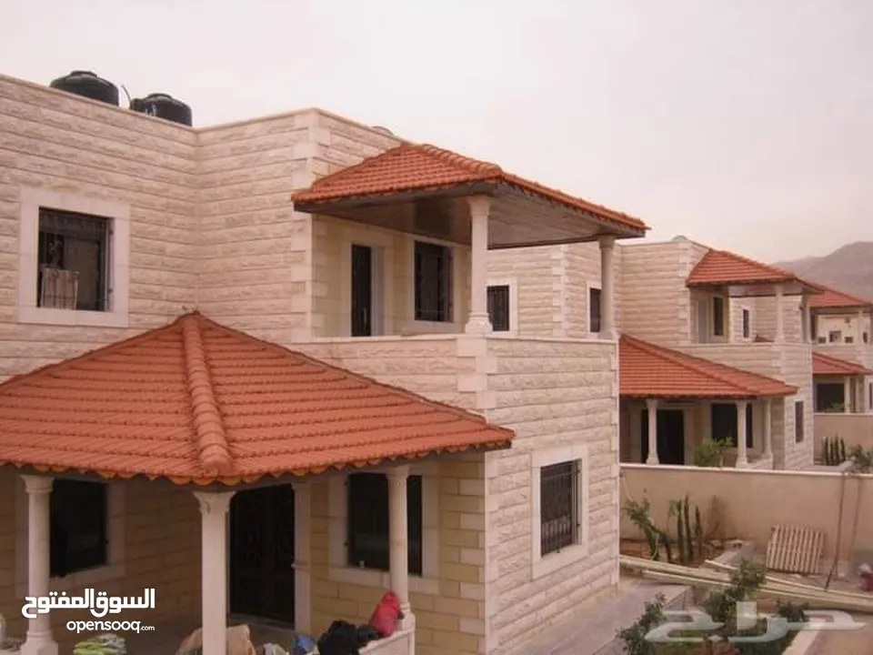 تركيب كافة اعمال القرميد ....