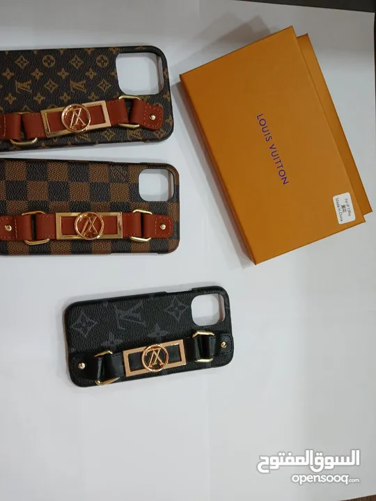 كفرات ايفون ماركة LOUIS VUITTON