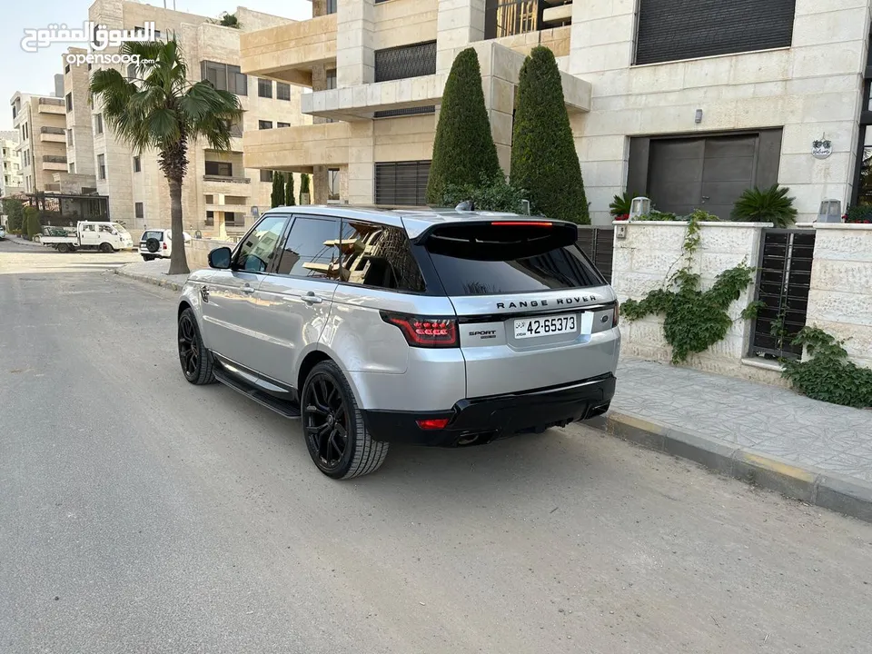2020 Range Rover Sport Black edition