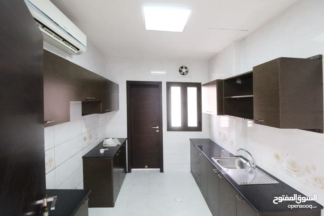 #REF725 Modern Building in Muttrah consist of 2BHK for rent @ 210/- RO (1 Month free)