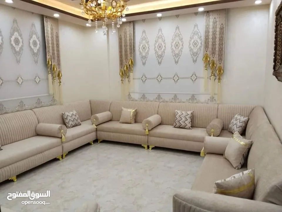 جلسات خليجيه  17 مقعد  طقم طربيزاط + مراكي مع مخدات