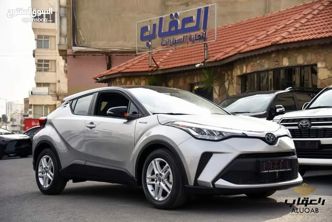 لون سلفر Toyota CHR موديل 2023 عداد زيرو للبيع