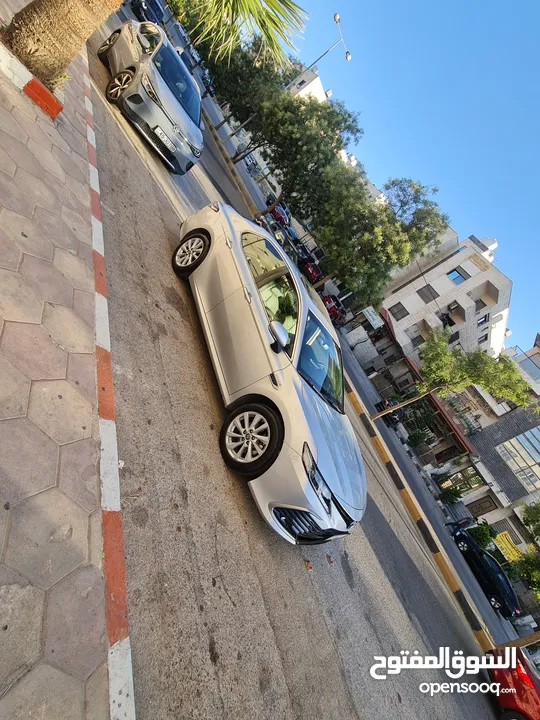 Toyota Camry GLE 2023 - تويوتا كامري 2023 للبيع