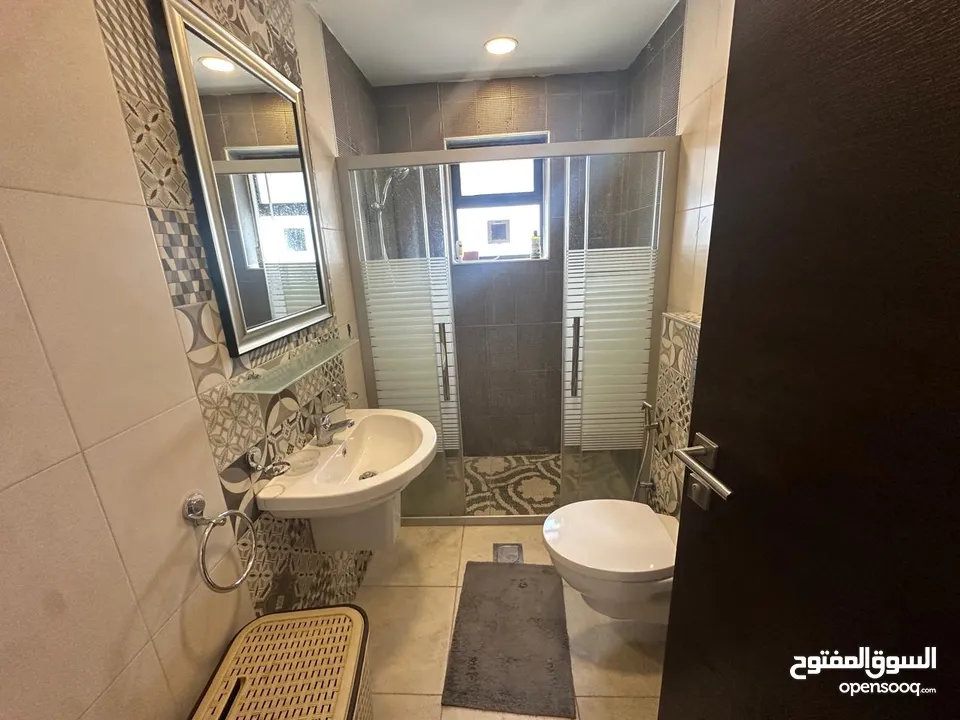 شقه مفروشه للايجار في الشميساني ( Property 42016 )-175063680