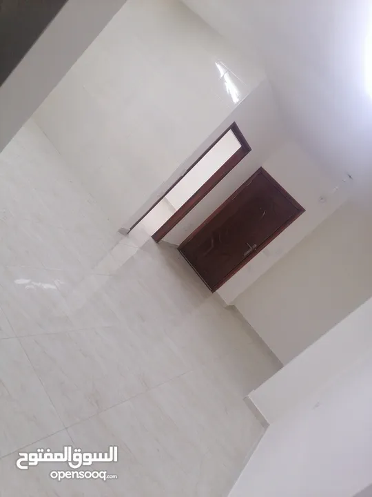شقه للايجار دور اول ل عرسان