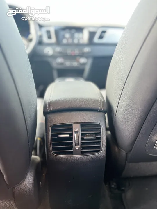 Kia Niro Electric  2019//2022 كيا نيرو كهرباء عداد 7/30 الف استخدام شخصي