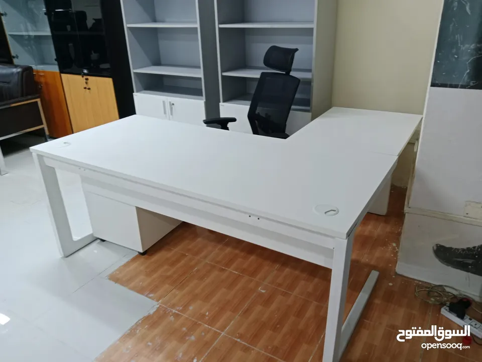 sell for used good conditions office furniture