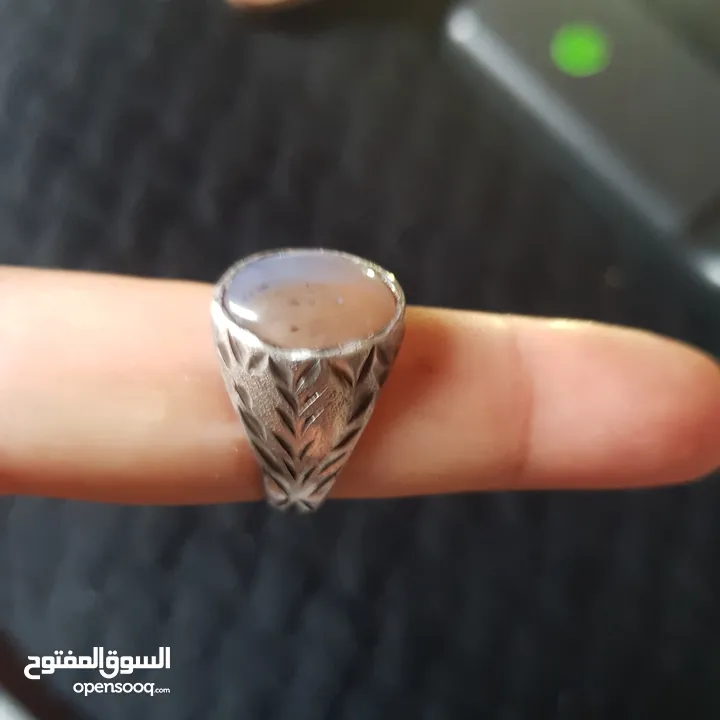 خاتم فضة به حجر كريم عقيق يماني اصلي