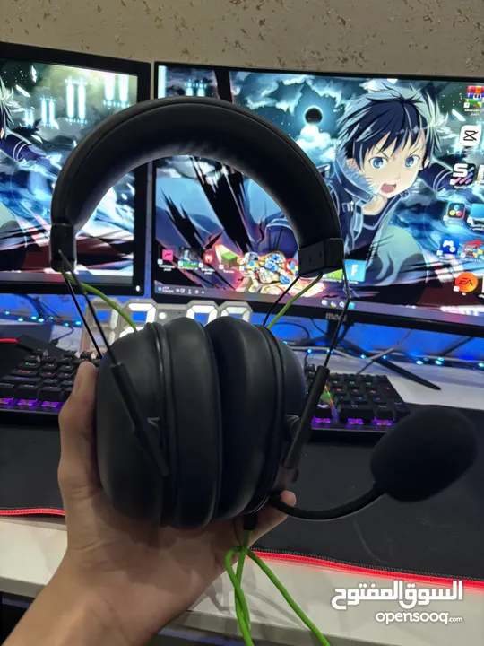 سماعة ريزر بلاك شارك V2x  Razer black shark v2x حالة السماعة ممتازة استعمال اقل من شهرين