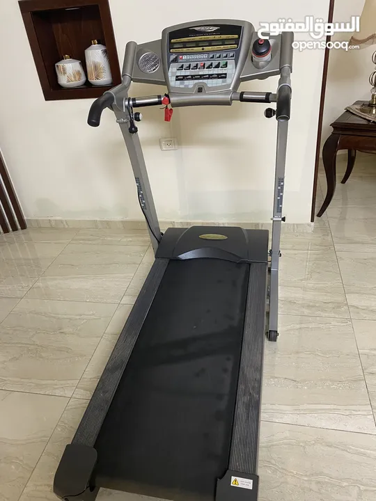 جهاز مشي بحالة ممتازة