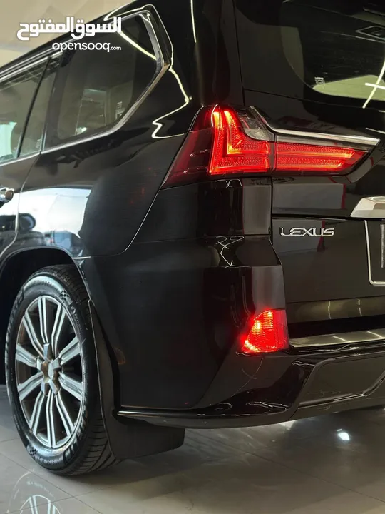 Lexus LX570 2019
