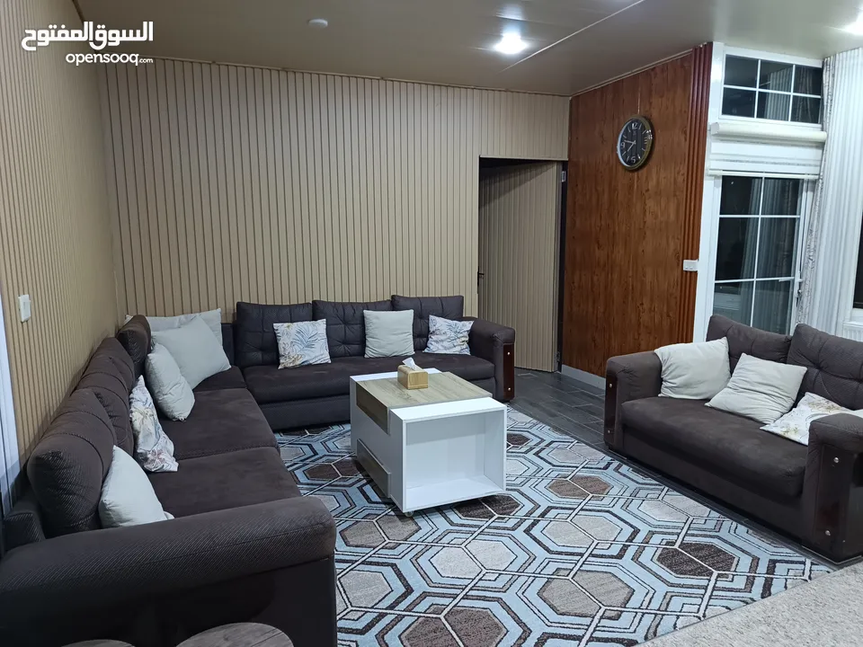 روف مفروش للايجار