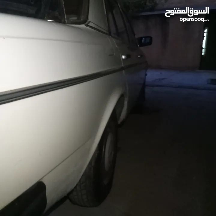 مرسيدسe200 للبيع (رقم الهاتف داخل الاعلان)