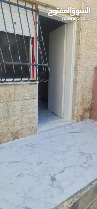 شقة ارضية مقسومة لستوديوهين